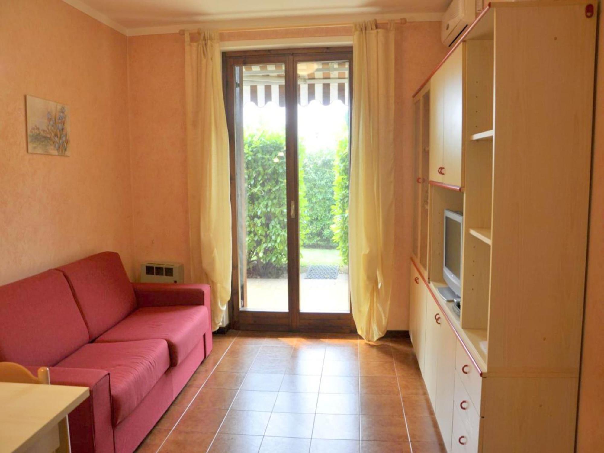 Enticing Holiday Home In Lazise With Swimming Pool Zewnętrze zdjęcie